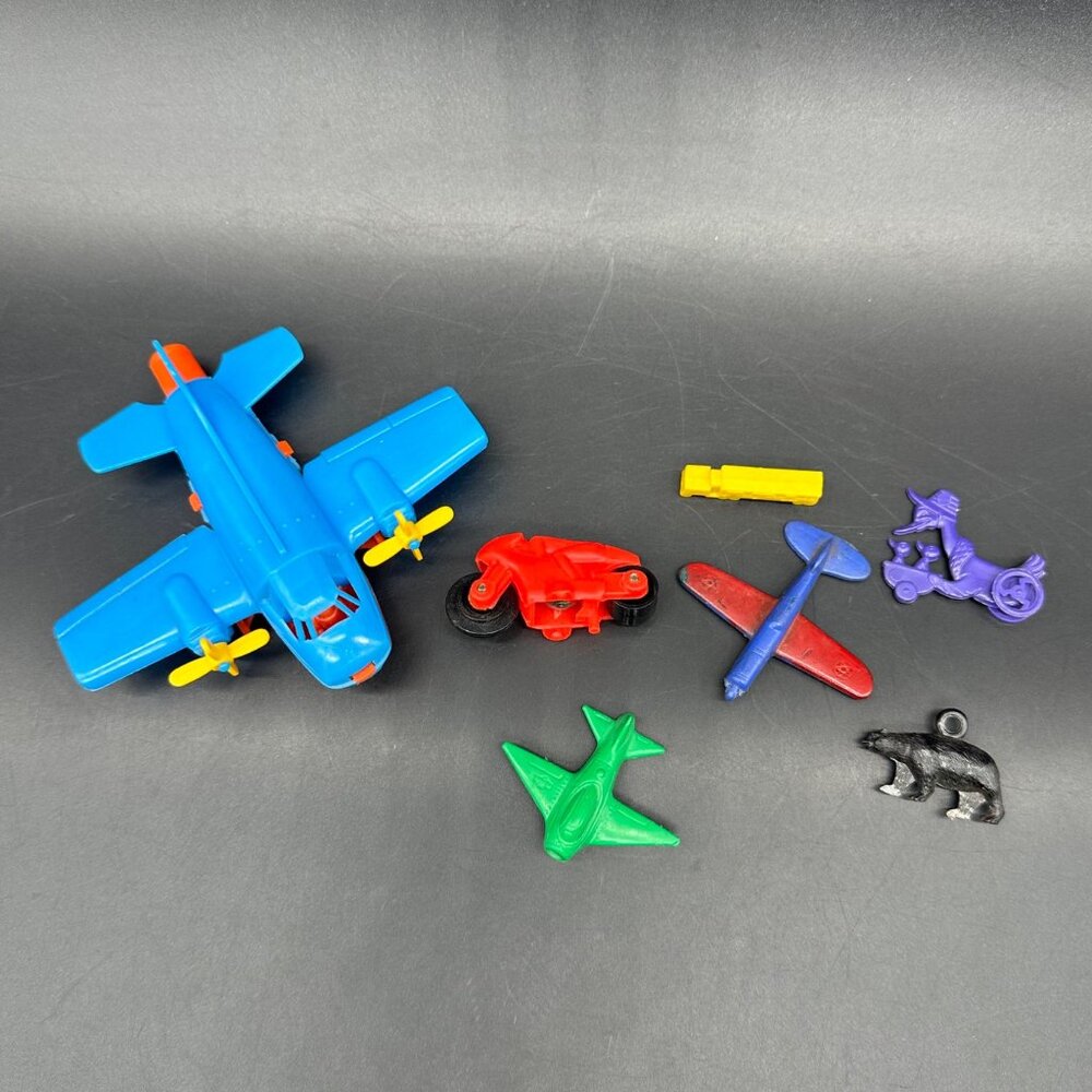 Vintage Toy Lot Airplanes Motorcycle Bear Truck Duck Plastic Miniature Retro - Picture 3 of 9
